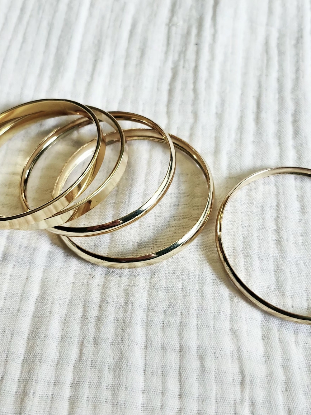 Classic Gold Tone Thin Stackable Bangle Bracelet Set of 5